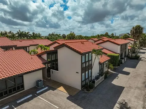 800 S Blvd Of Presidents Sarasota FL 34236