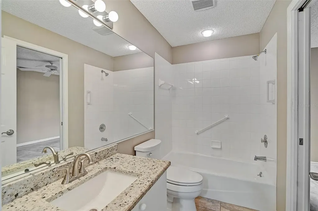 7146 Lakeside Drive Sarasota FL 34243
