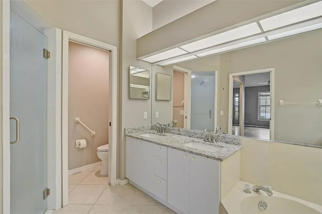 7146 Lakeside Drive Sarasota FL 34243