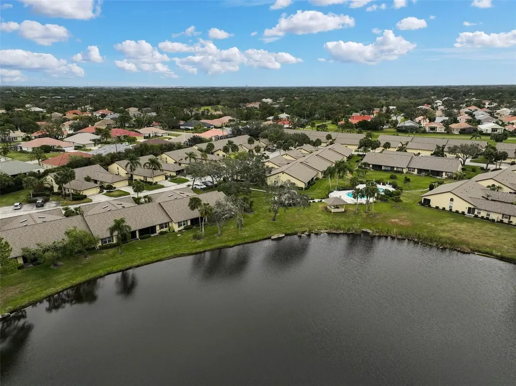 7146 Lakeside Drive Sarasota FL 34243