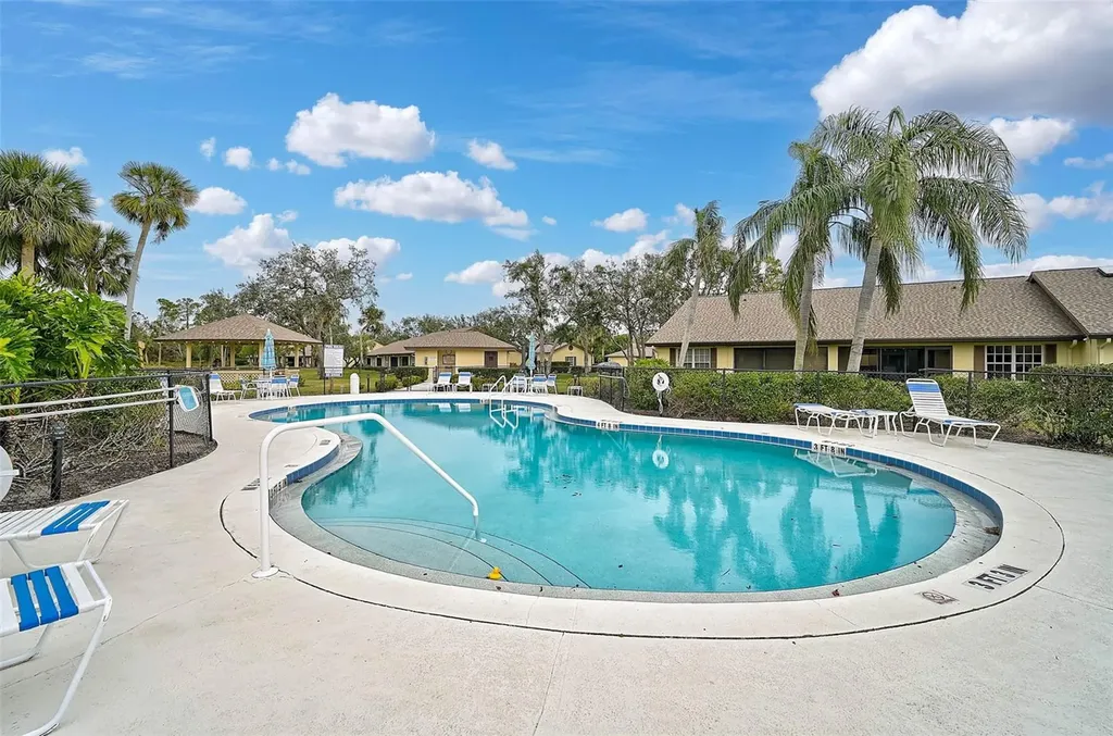 7146 Lakeside Drive Sarasota FL 34243