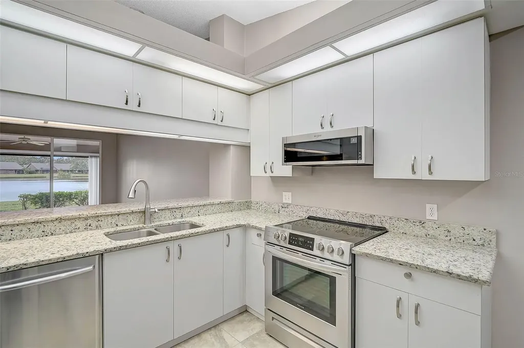 7146 Lakeside Drive Sarasota FL 34243