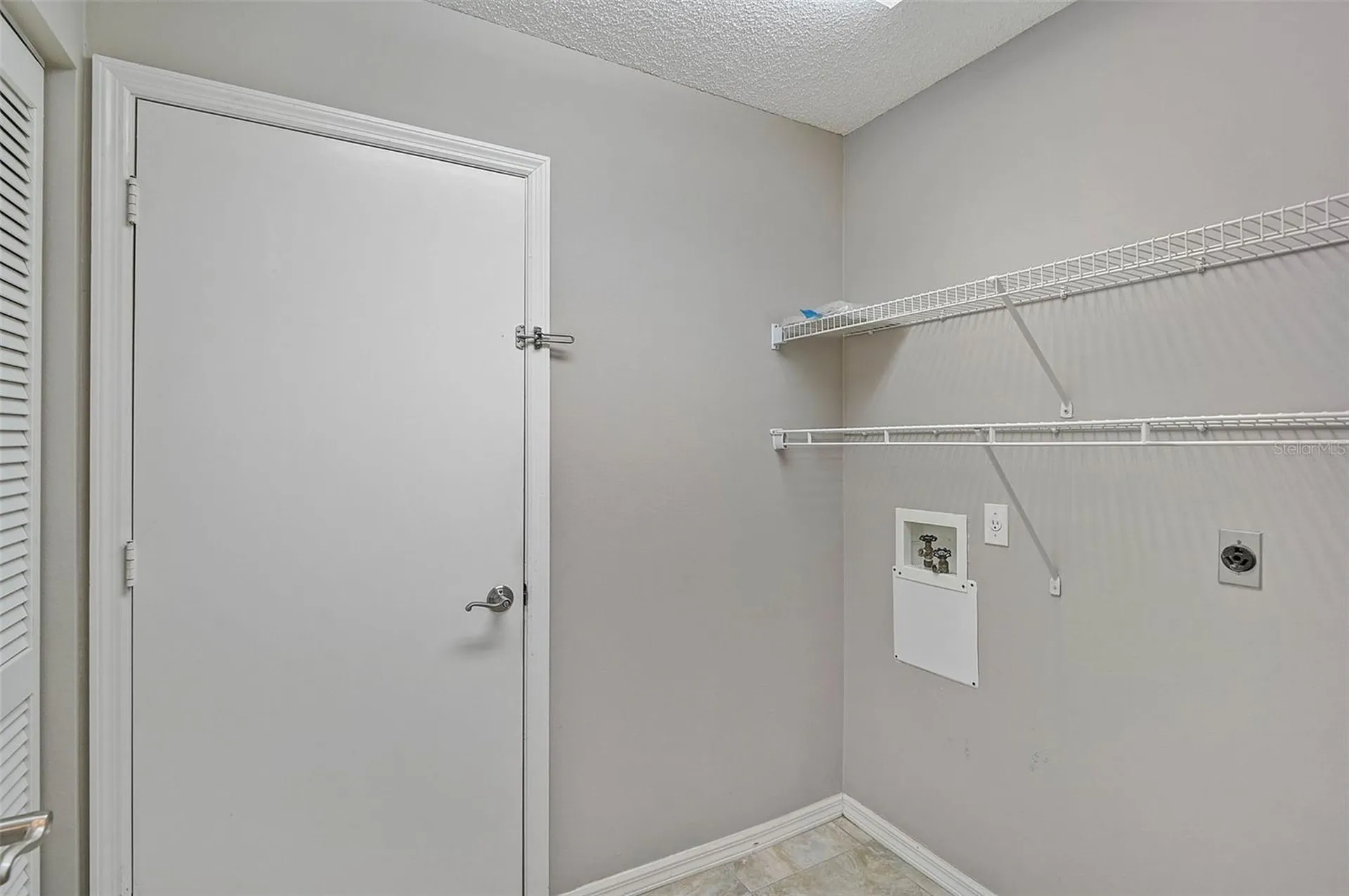 7146 Lakeside Drive Sarasota FL 34243