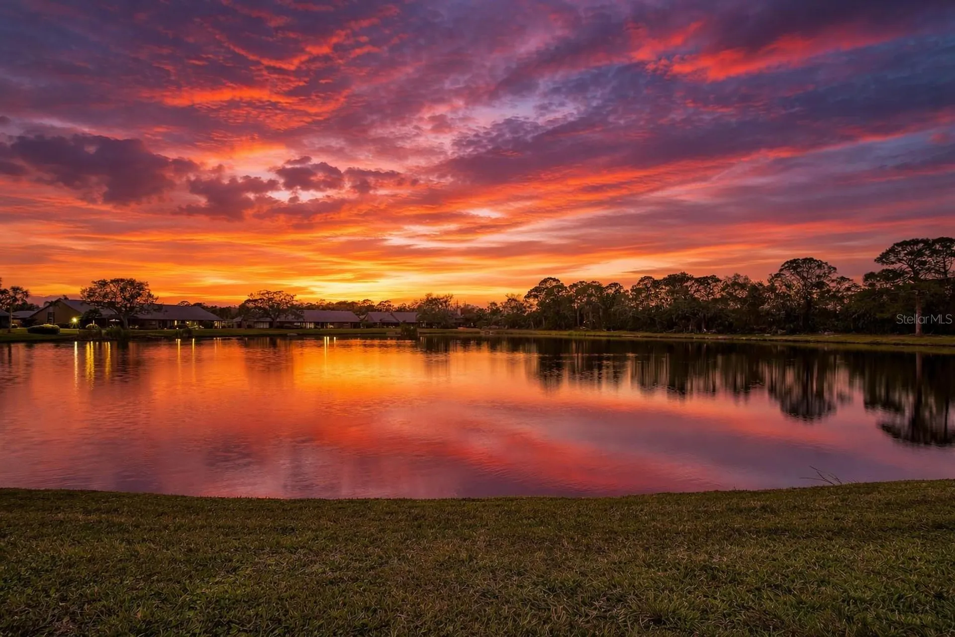 7146 Lakeside Drive Sarasota FL 34243