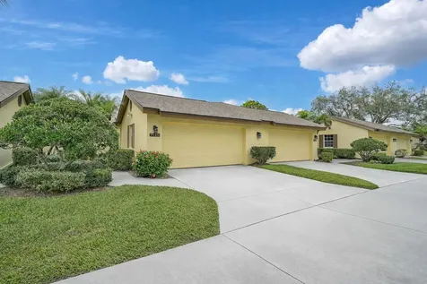 7146 Lakeside Drive Sarasota FL 34243
