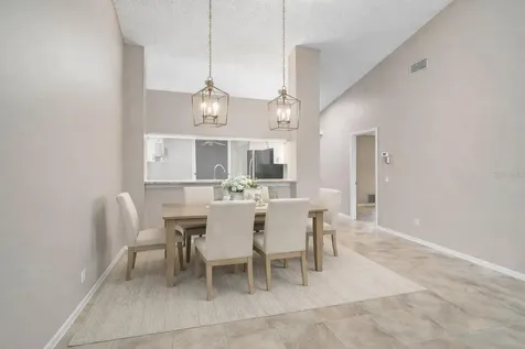 7146 Lakeside Drive Sarasota FL 34243