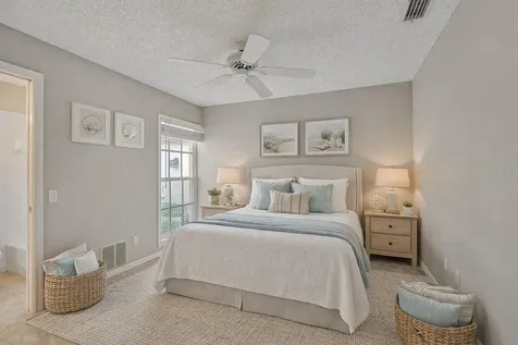 7146 Lakeside Drive Sarasota FL 34243
