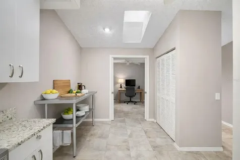 7146 Lakeside Drive Sarasota FL 34243