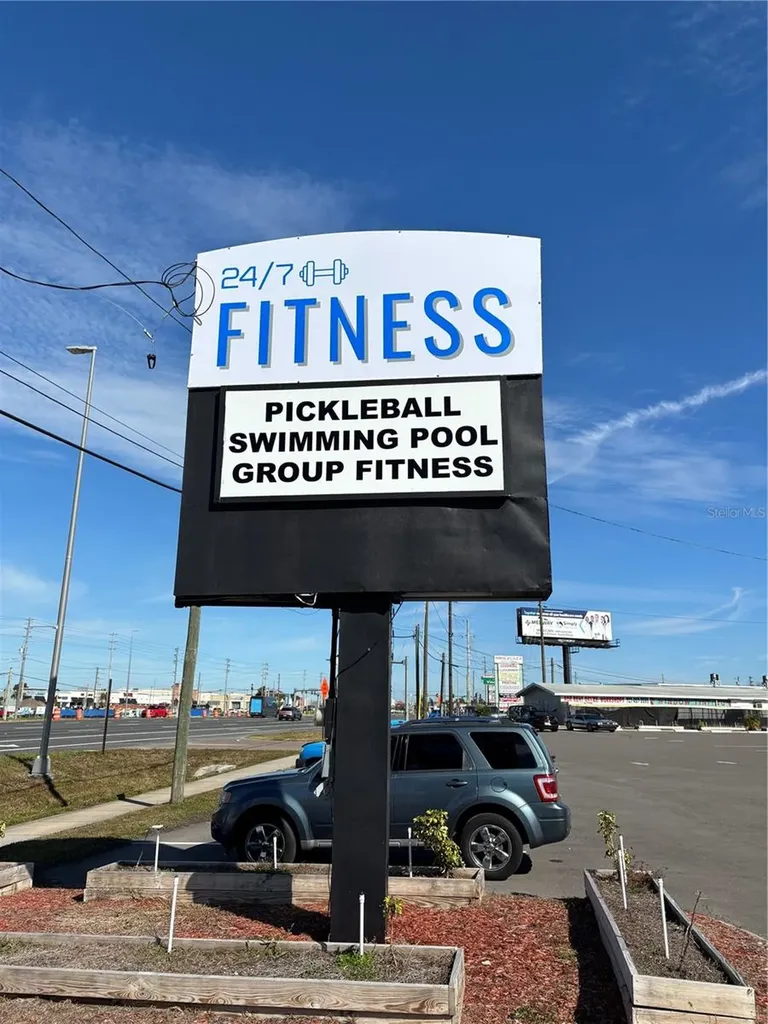 4900 Us Highway 19 New Port Richey FL 34652