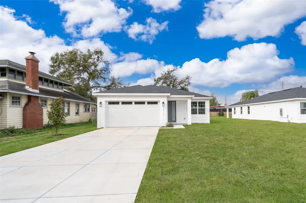 2712 Alamo Drive Orlando FL 32805