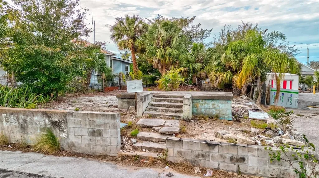Athens Street Tarpon Springs FL 34689