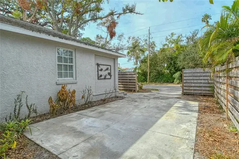 1320 Cocoanut Avenue Sarasota FL 34236