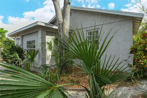 1320 Cocoanut Avenue Sarasota FL 34236
