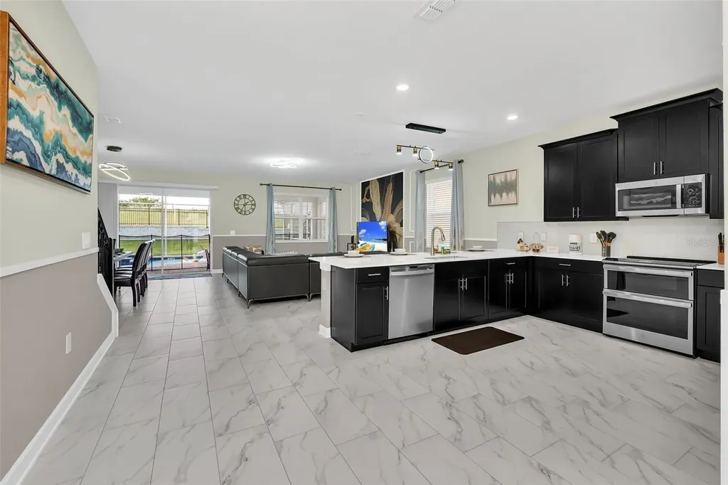 9194 Sommerset Hills Drive Davenport FL 33896