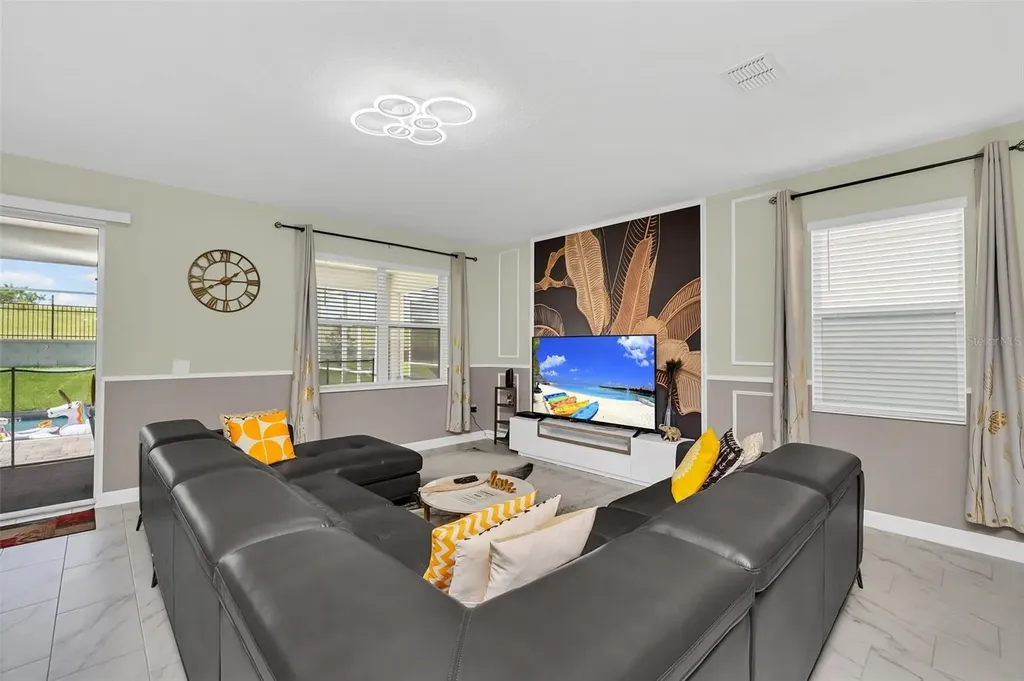 9194 Sommerset Hills Drive Davenport FL 33896