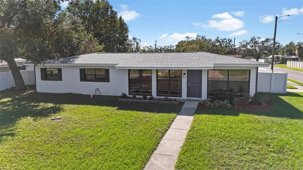 3916 W Wisconsin Avenue Tampa FL 33616