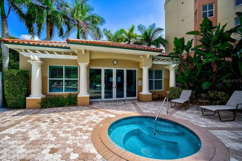 385 N Point Road Osprey FL 34229