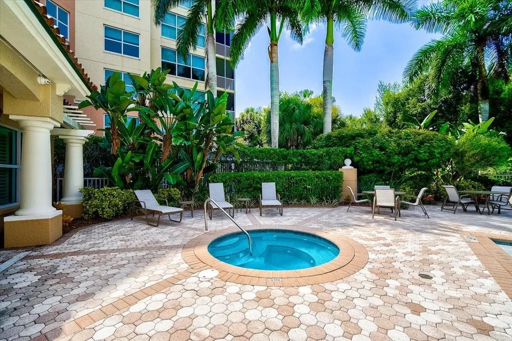 385 N Point Road Osprey FL 34229