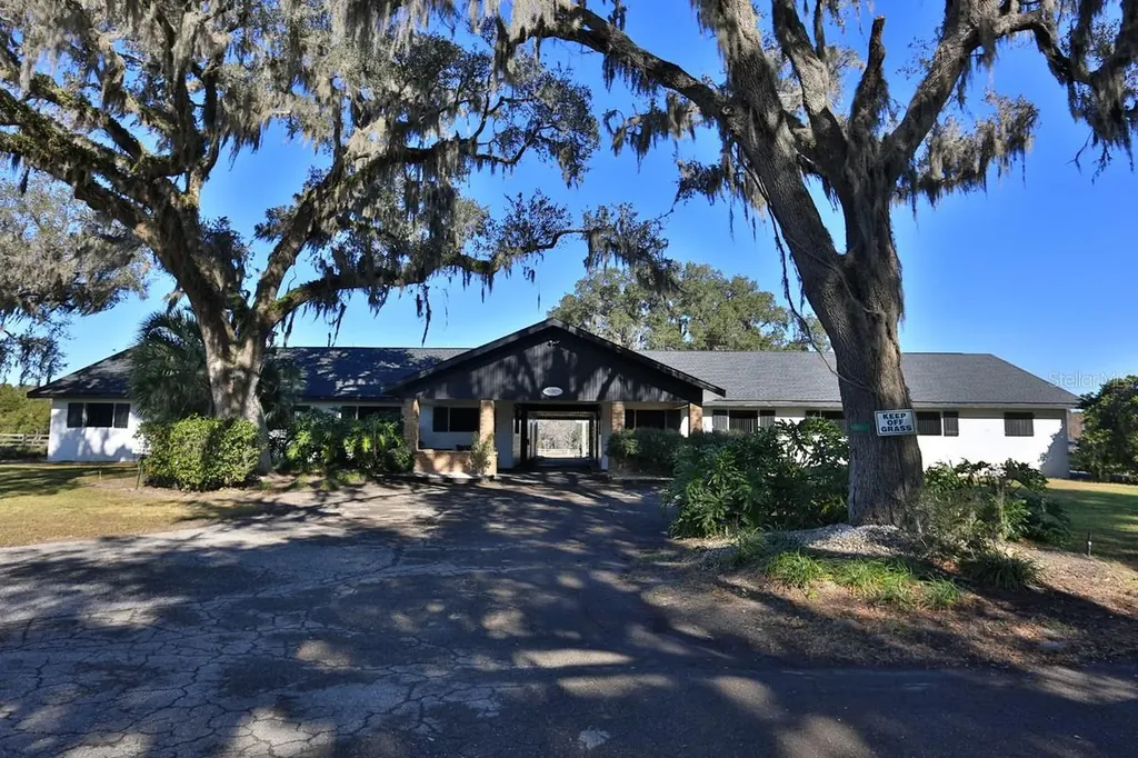 12853 NW 90th Avenue Reddick FL 32686