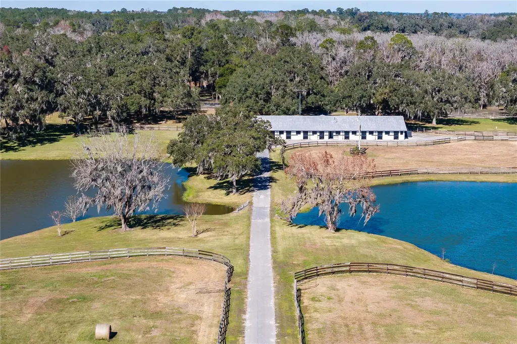 12853 NW 90th Avenue Reddick FL 32686