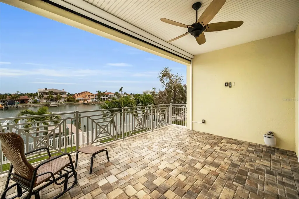 11325 5th Street E Treasure Island FL 33706