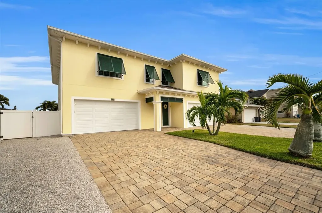 11325 5th Street E Treasure Island FL 33706