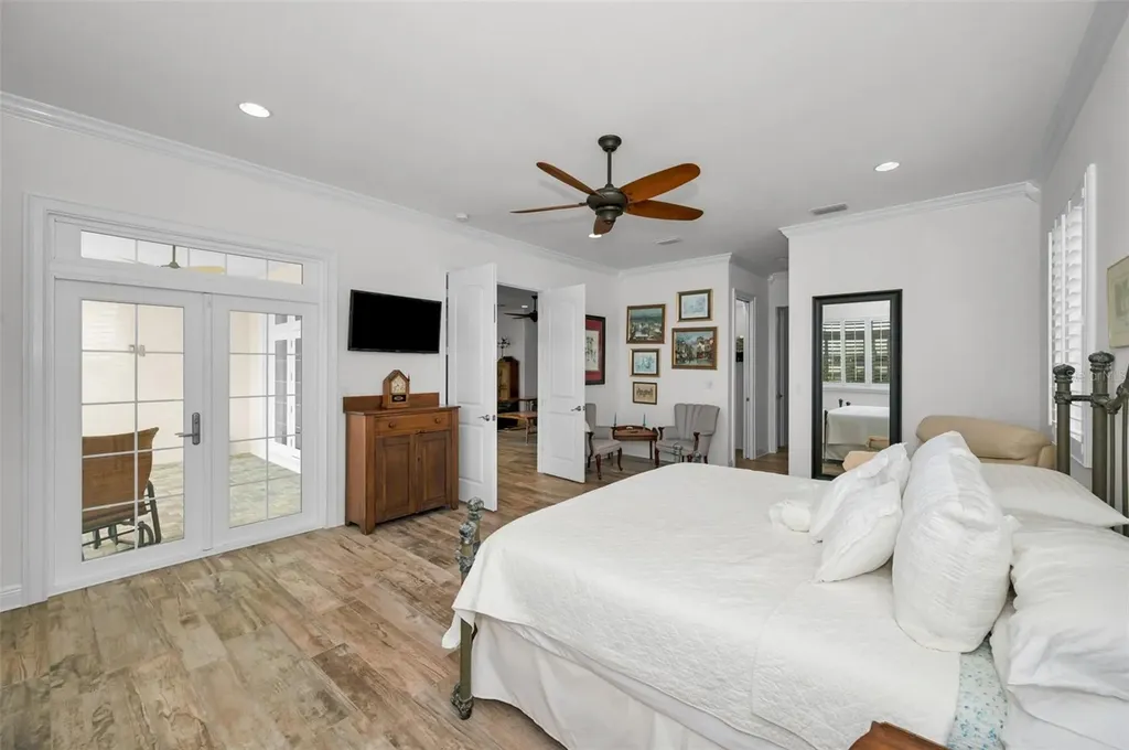 11325 5th Street E Treasure Island FL 33706