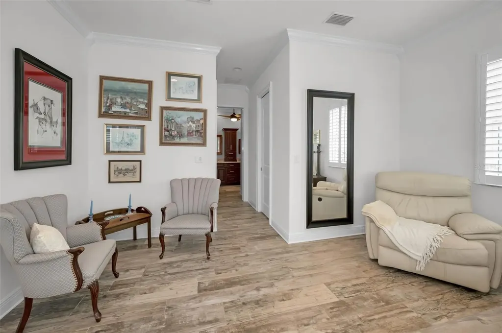 11325 5th Street E Treasure Island FL 33706
