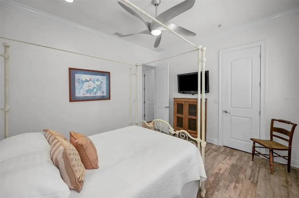 11325 5th Street E Treasure Island FL 33706