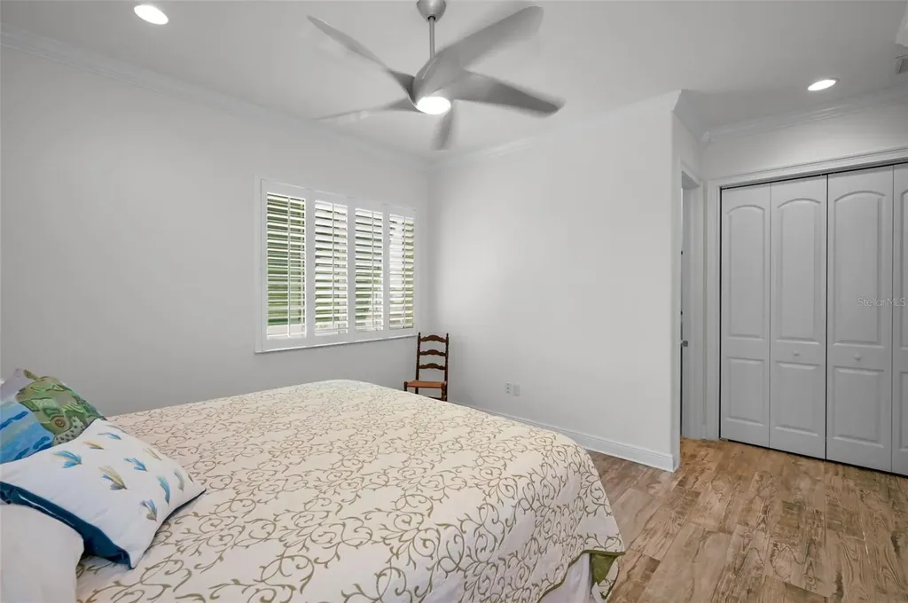 11325 5th Street E Treasure Island FL 33706