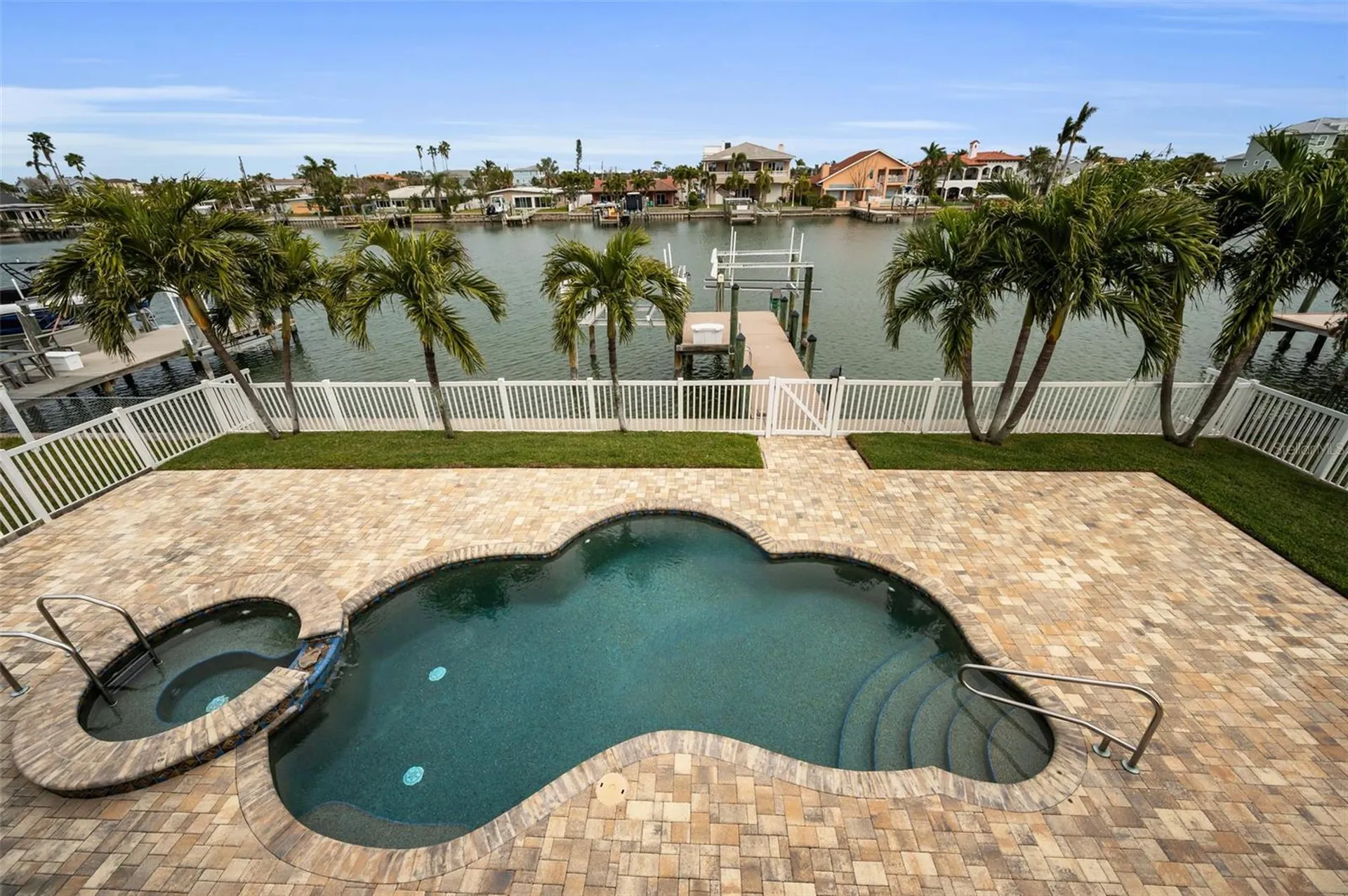 11325 5th Street E Treasure Island FL 33706