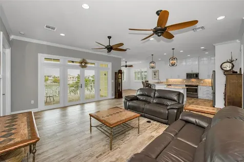 11325 5th Street E Treasure Island FL 33706