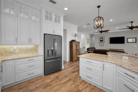 11325 5th Street E Treasure Island FL 33706