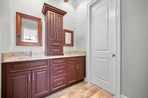 11325 5th Street E Treasure Island FL 33706