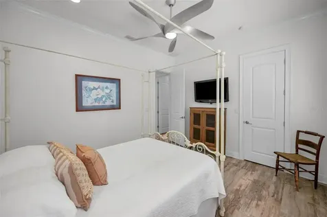 11325 5th Street E Treasure Island FL 33706