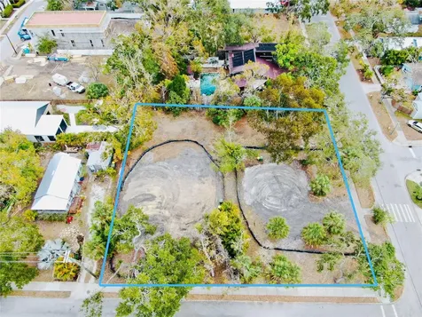 1705 6th Street Sarasota FL 34236