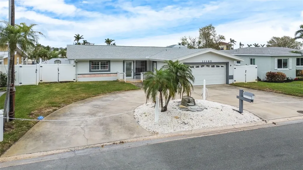 11185 5th Street E Treasure Island FL 33706