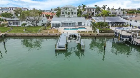 11185 5th Street E Treasure Island FL 33706