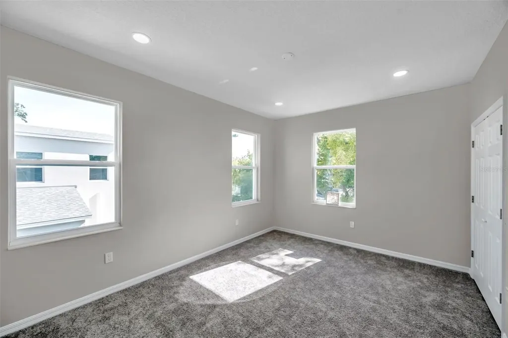 5742 Meadowlane Street New Port Richey FL 34652