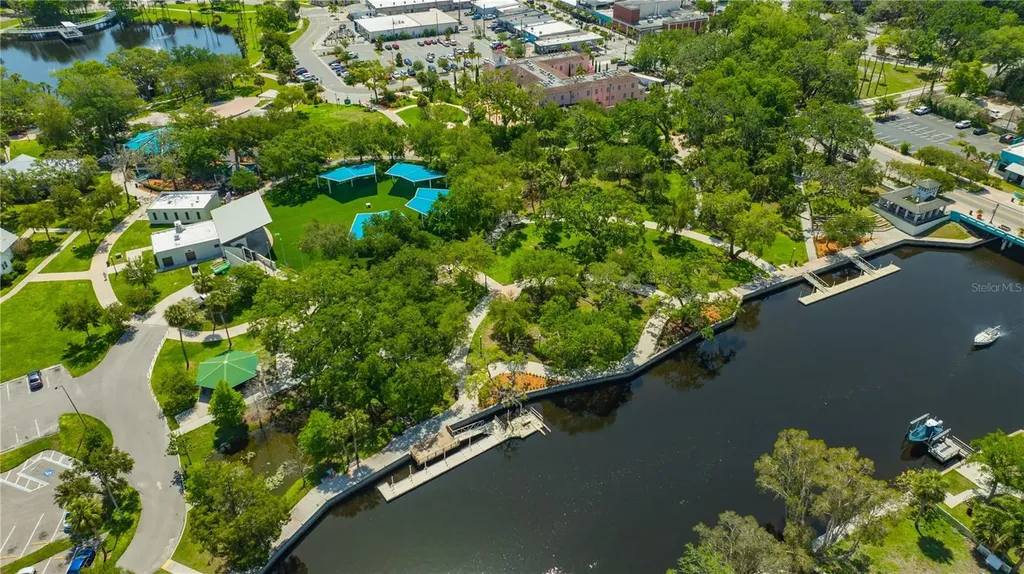 5742 Meadowlane Street New Port Richey FL 34652