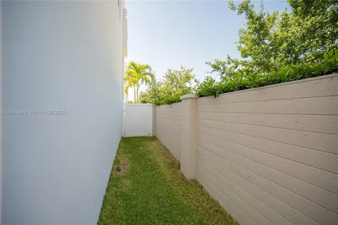 5742 Meadowlane Street New Port Richey FL 34652