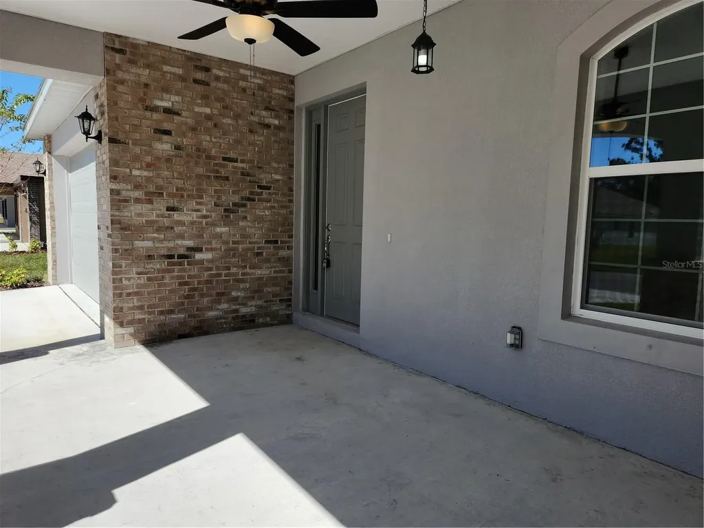 422 Shannon Estates Court Plant City FL 33563
