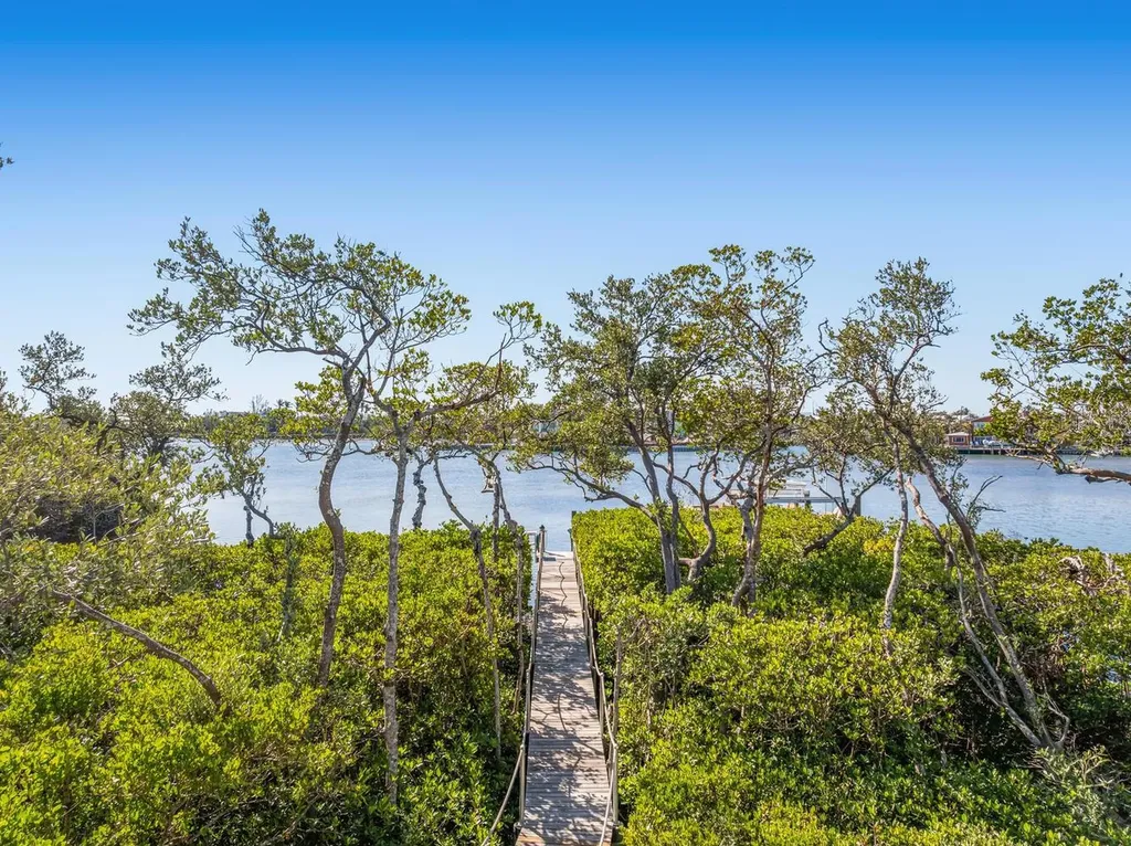 517 Blue Heron Drive Anna Maria FL 34216