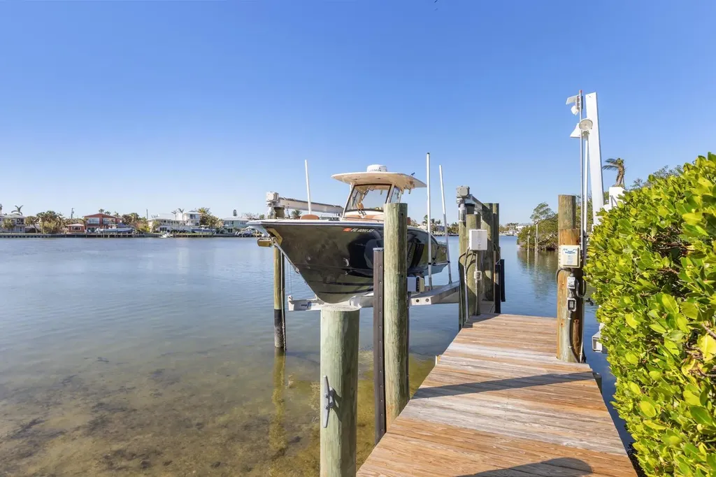 517 Blue Heron Drive Anna Maria FL 34216