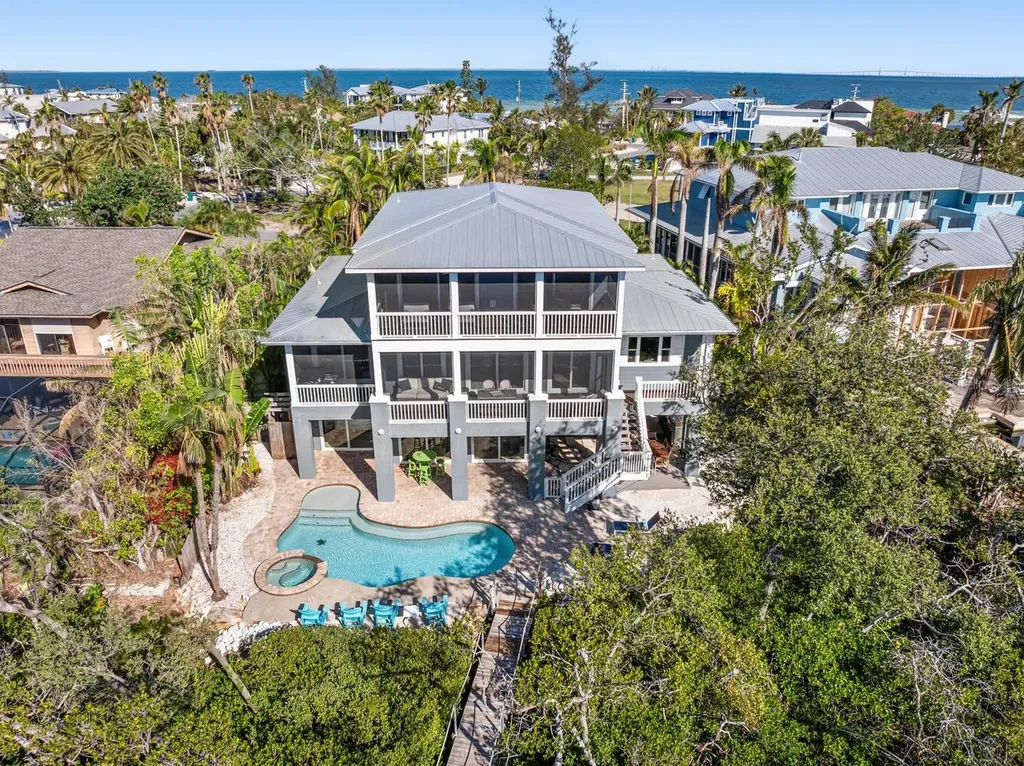 517 Blue Heron Drive Anna Maria FL 34216