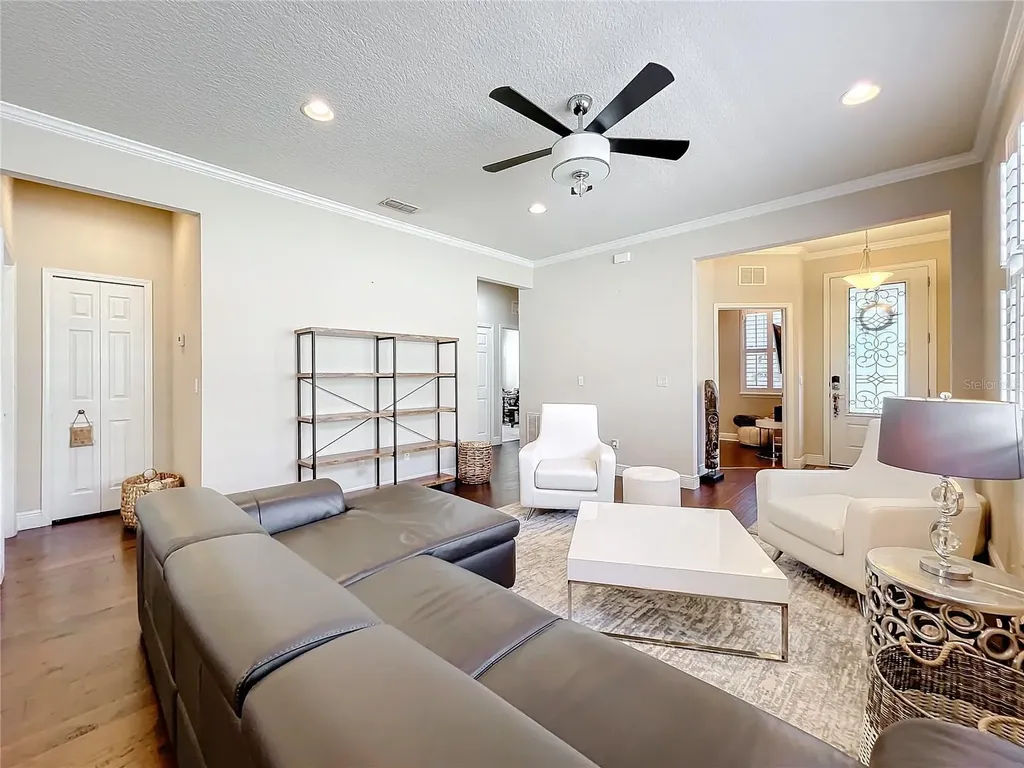 22004 Belgian Court Mount Dora FL 32757