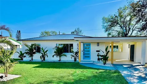 6226 21st Avenue N St Petersburg FL 33710