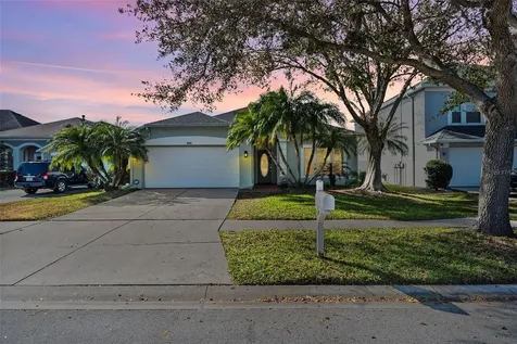 1645 Fennsbury Court Wesley Chapel FL 33544