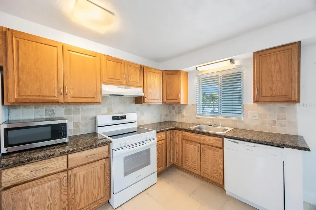 11485 2nd Street E Treasure Island FL 33706