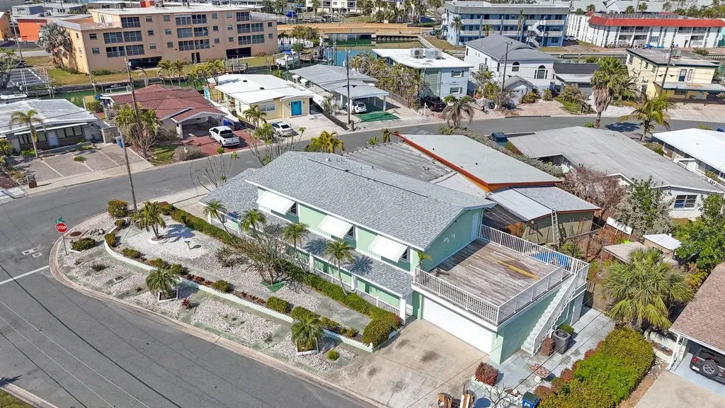 11485 2nd Street E Treasure Island FL 33706